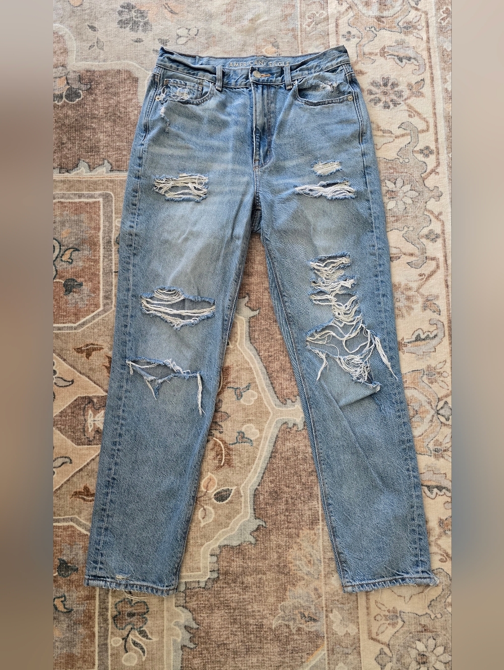 AE Mom Jean